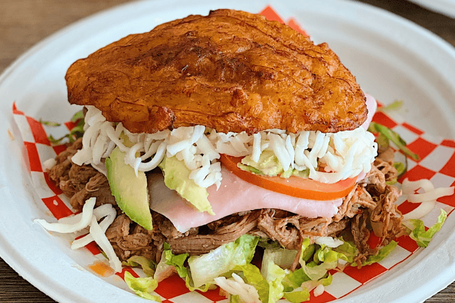 Mother-daughter duo serve homemade Venezuelan cuisine out of Spring-area eatery Arepa Xpress
