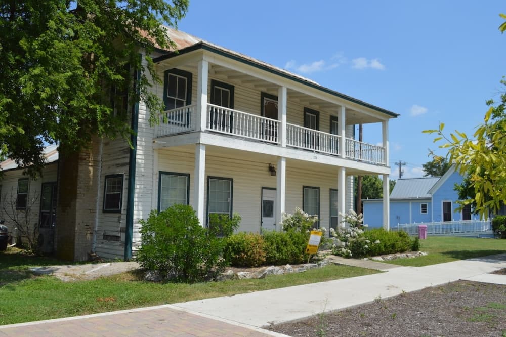 Leander City Council terminates historic Davis House renovation