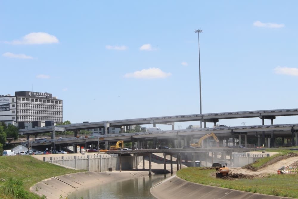 How to navigate detours along the Brays Bayou Greenway trail along Loop 610
