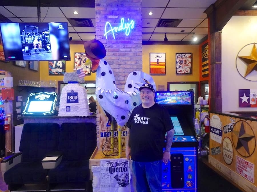 Cypress restaurateur brings old traditions to Andy’s Bar & Grill