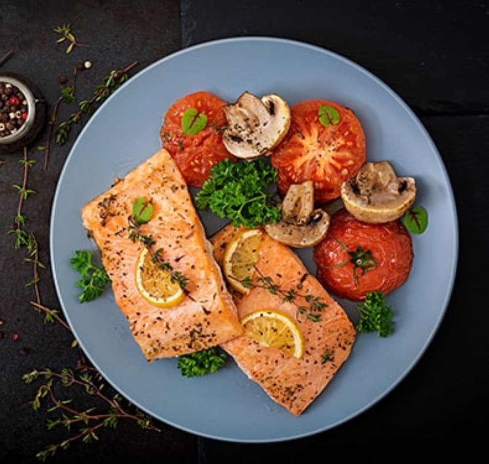 Salmon with vegetables