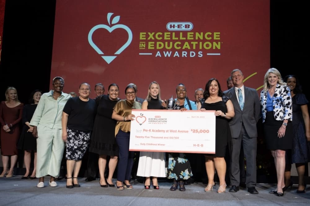 North East, Northside ISDs receive H-E-B Excellence in Education awards