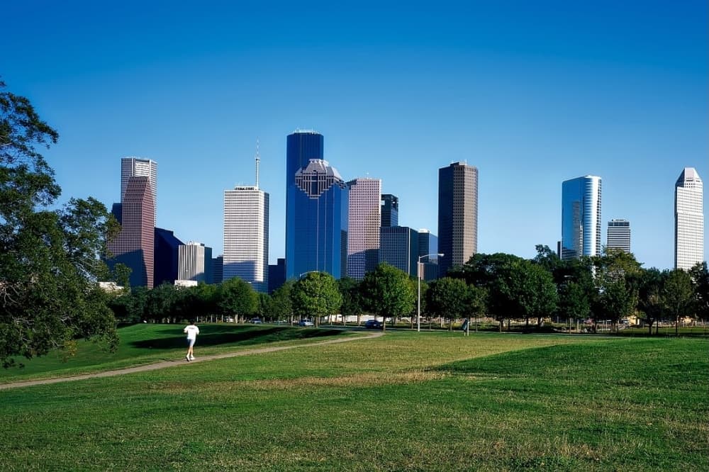 Improving worker safety, hiring local: Harris County commissioners approve guidelines for tax incentive agreements