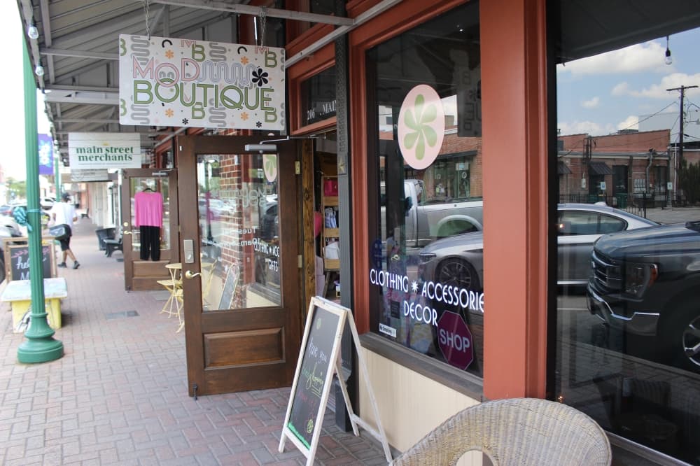 Mod Boutique celebrating 1 year of business in Conroe