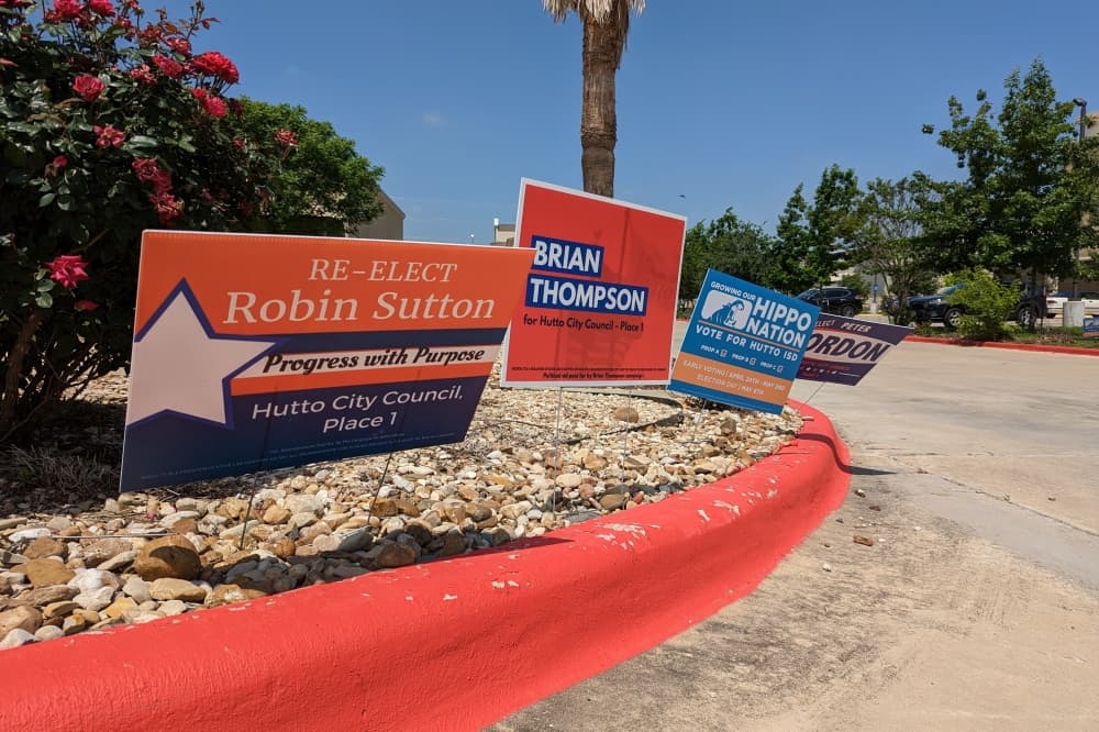 Thompson, Gordon win Hutto City Council places 1 and 4; Place 5 heads to runoff