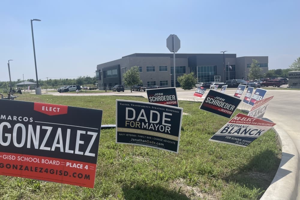 Incumbent Georgetown ISD Trustee Stephanie Blanck narrowly wins re-election to Place 4