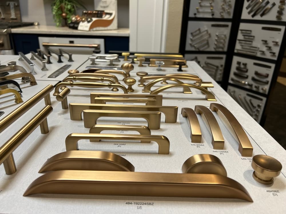 Customers can choose from many types of finishes for cabinetry hardware. (Brooke Sjoberg/Community Impact)