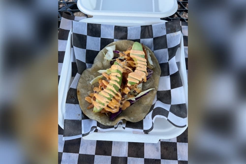 The Baja taco ($5.50) comes blackened or fried. (Zacharia Washington/Community Impact)