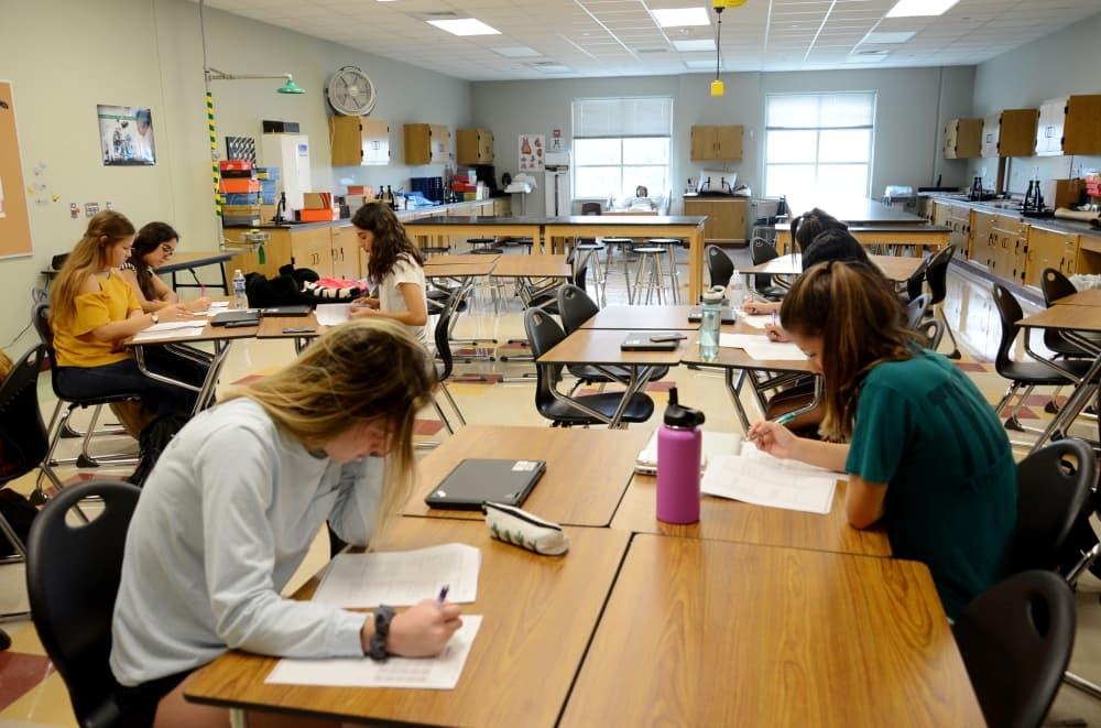 Leander ISD looks to defer construction, change attendance zones