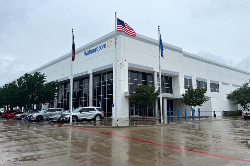 Walmart cutting more than 1K jobs at e-commerce fulfillment center in Fort Worth