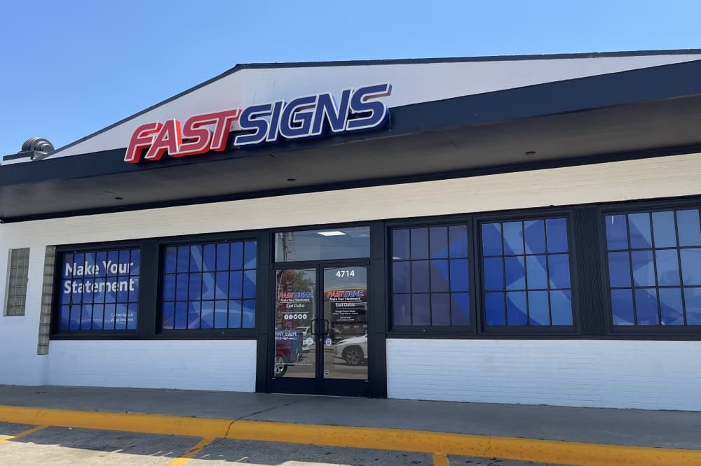 Fastsigns moves custom graphics store to new Lakewood location