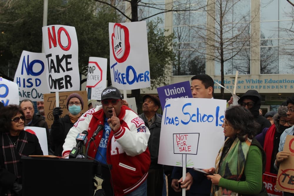 TEA suggests Houston ISD board members serve as 'liaisons' to community as state takeover nears