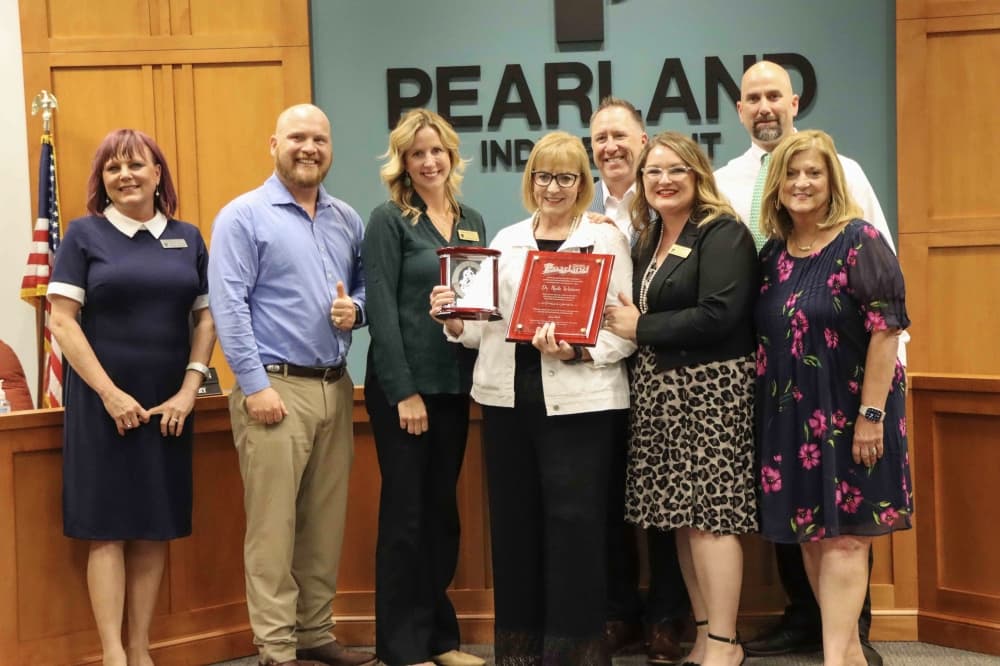 Pearland ISD chief academic officer retiring after 41 years with district