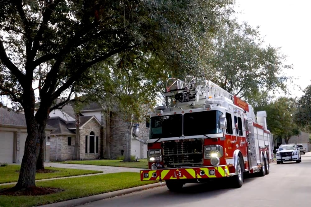 League City officials encourage residents to trim branches
