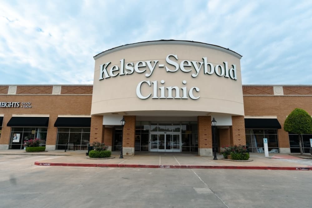 Kelsey-Seybold Clinic now open at West University Place