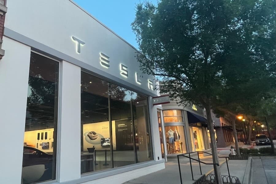 Tesla eyes north Fort Worth for new location