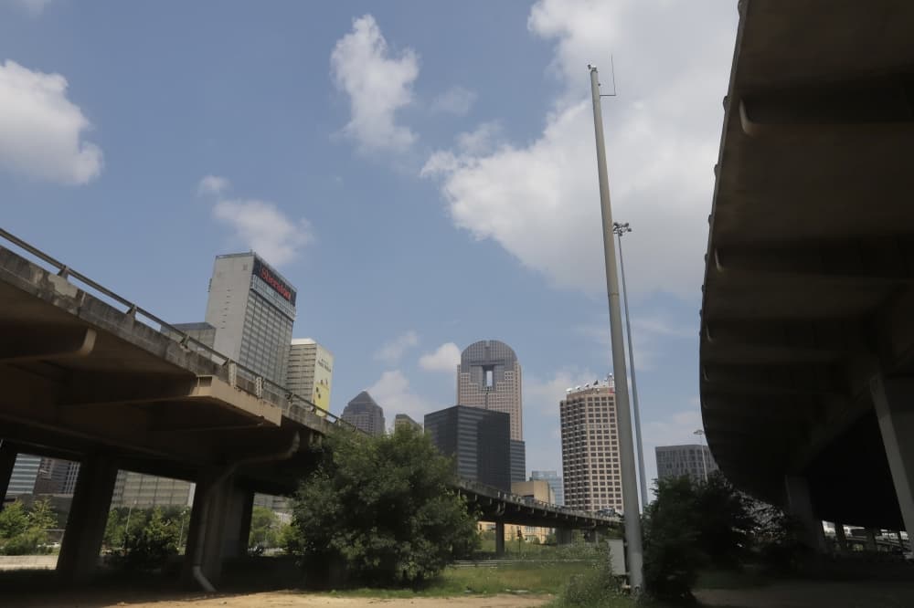Dallas City Council green-lights TxDOT I-345 hybrid plan with conditions