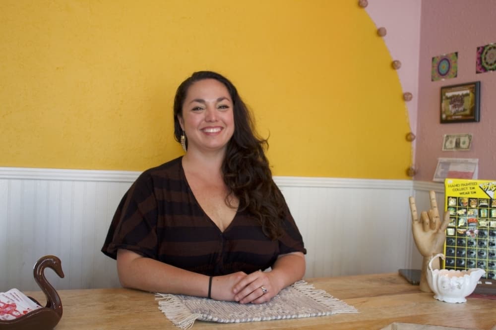 Owner of Effie Vintage channels late mother’s love of thrifting in unique South Austin store