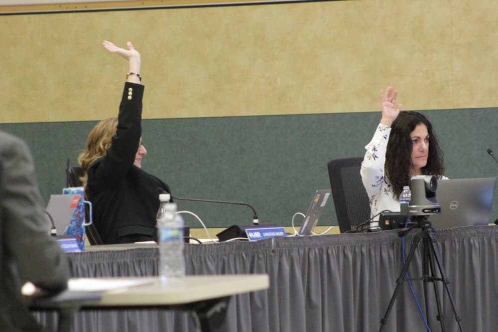Leander ISD board approves 4% pay raises