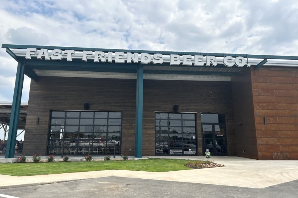 Fast Friends Beer Company now open in South Austin