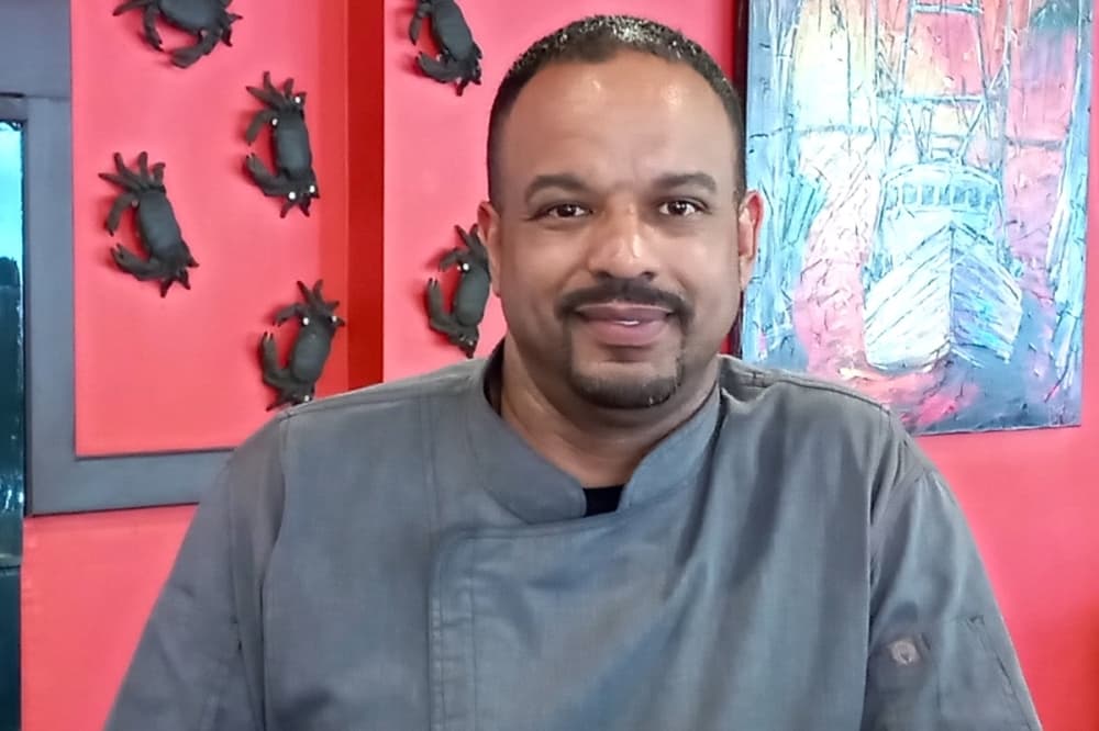 Pablo Felix co-owns Smashin’ Crab, a local chain of three Cajun seafood restaurants, including a Stone Oak location. (Edmond Ortiz/Community Impact)
