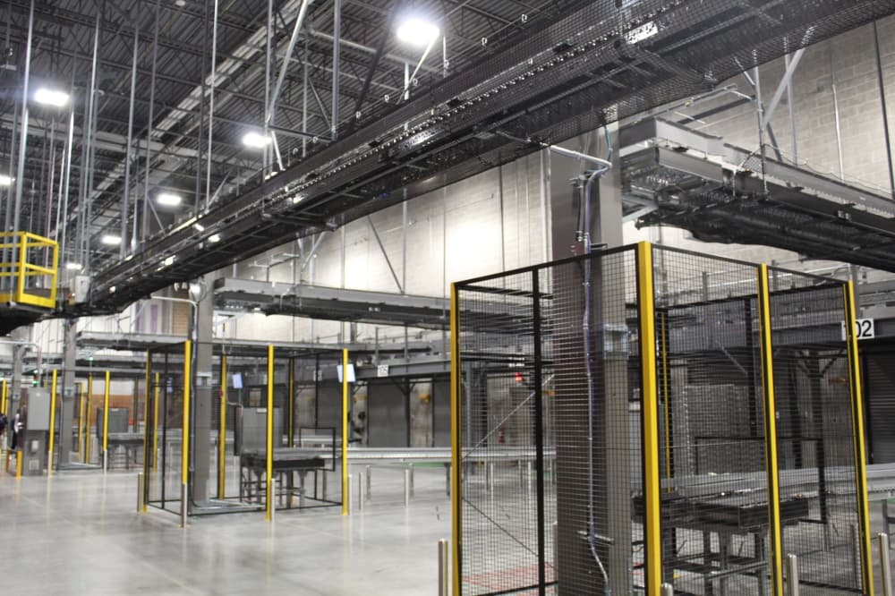 Conveyer belt in H-E-B e-commerce fulfillment center