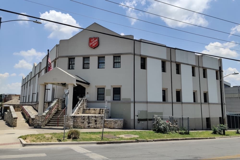 Austin officials look to expand downtown homeless shelter operations