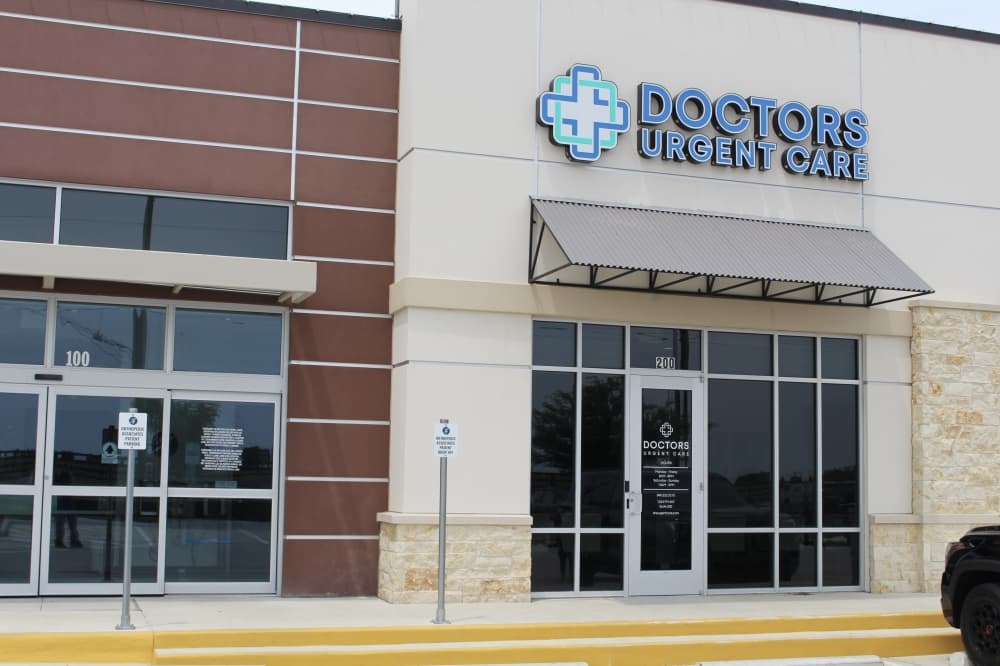 Doctors Urgent Care opens in Northlake