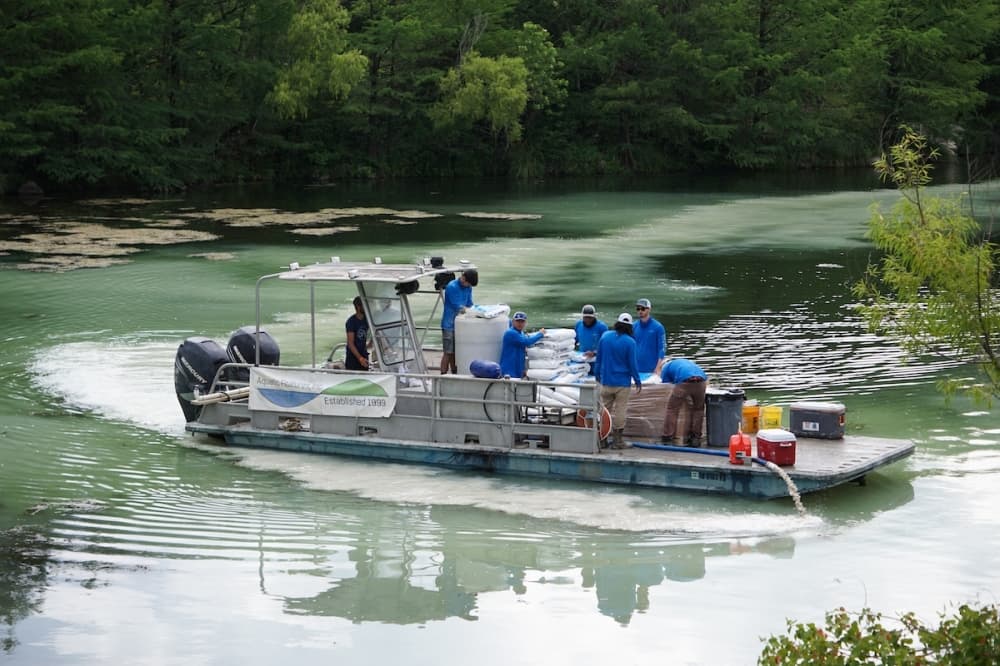Experts begin 3rd year of treating toxic algae blooms in Lady Bird Lake