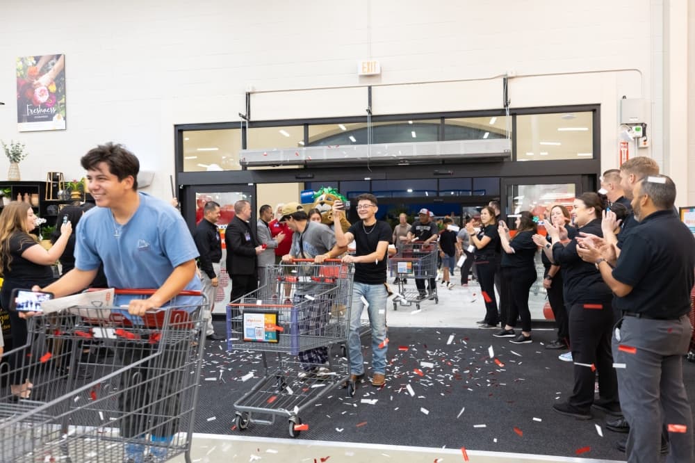 Wolf Lakes Village H-E-B in Georgetown now open