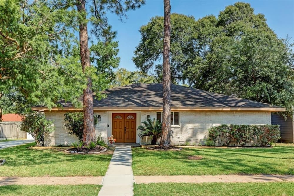 1 home on the market: Learn about this month's featured neighborhood