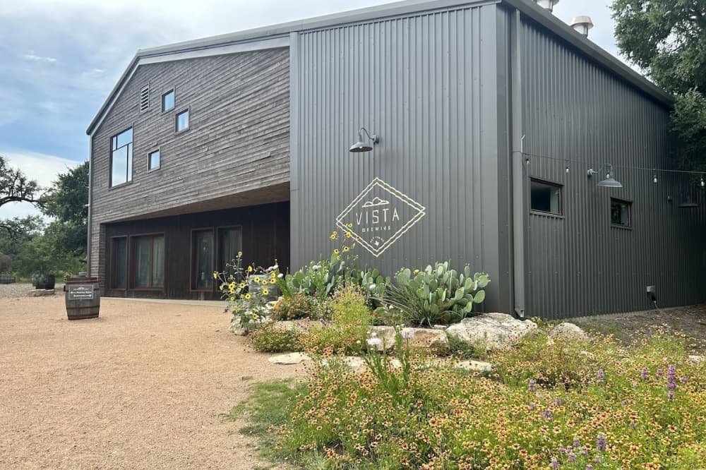 Vista Brewing celebrates 5 years of offering Hill Country food, drinks