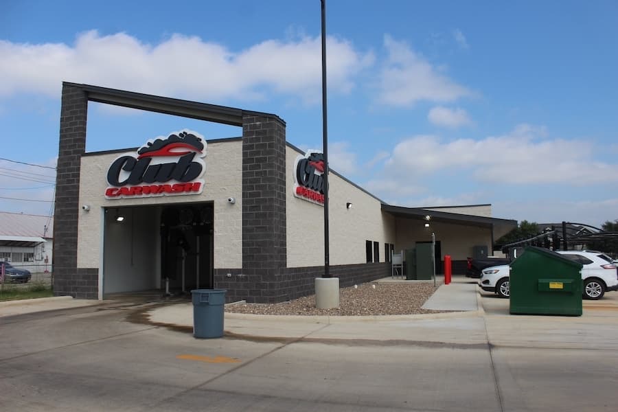 Club Car Wash now open in San Marcos
