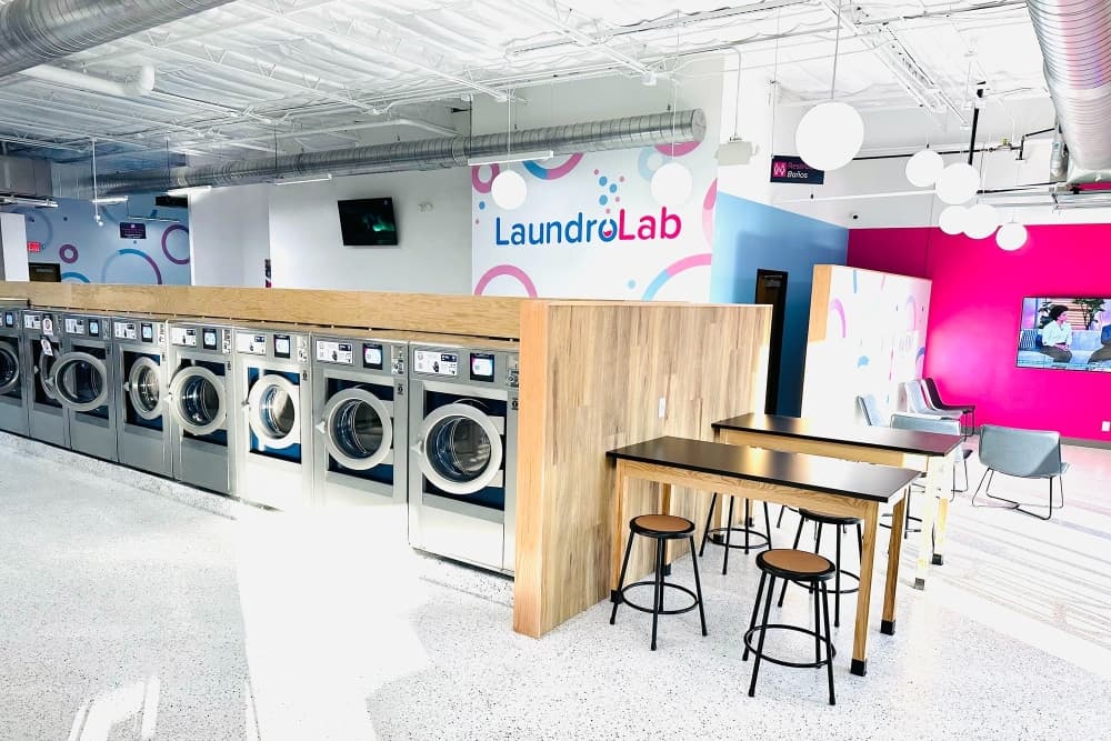 LaundroLab offers wash-dry-fold laundry services in Northwest Austin