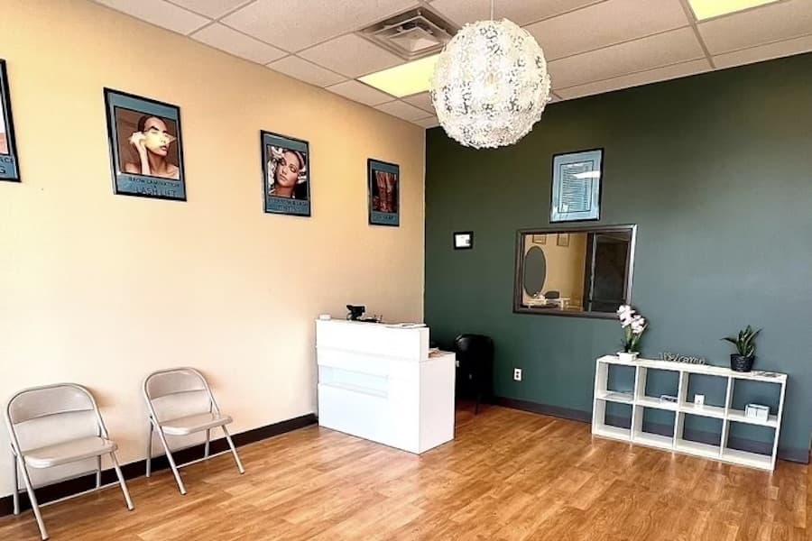 SuperBrows & Facial Spa offering eyebrow threading, body waxing in Northwest Austin