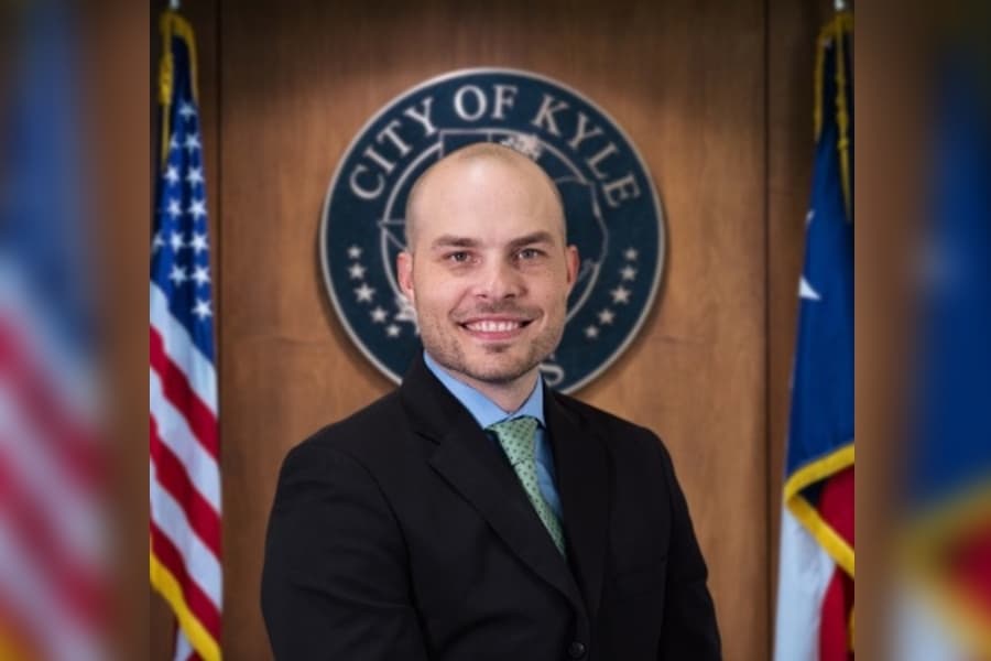 Kyle Mayor Travis Mitchell announces run for final term