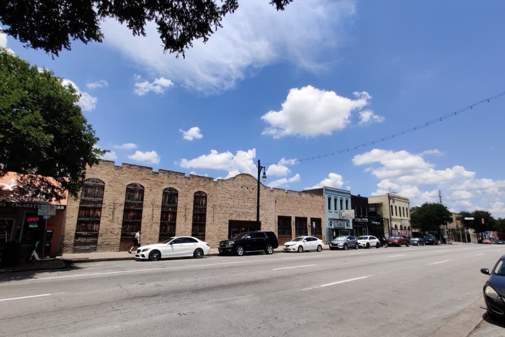 Historic commission approves height bump for new development on Sixth Street downtown