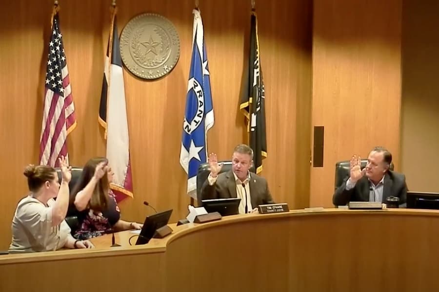 Tarrant County votes 5-0 for deputy county clerk to run elections
