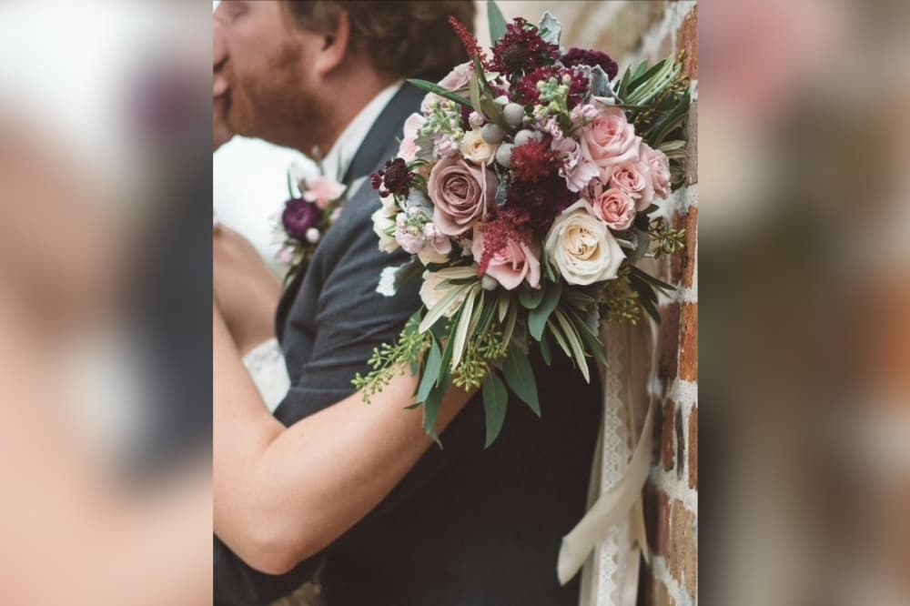 Kemah Flowers & Co. commemorates community's highs and lows