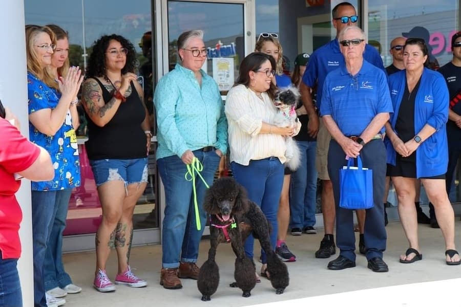 Wholesale Pet Essentials and Greener Grooming celebrates retail expansion