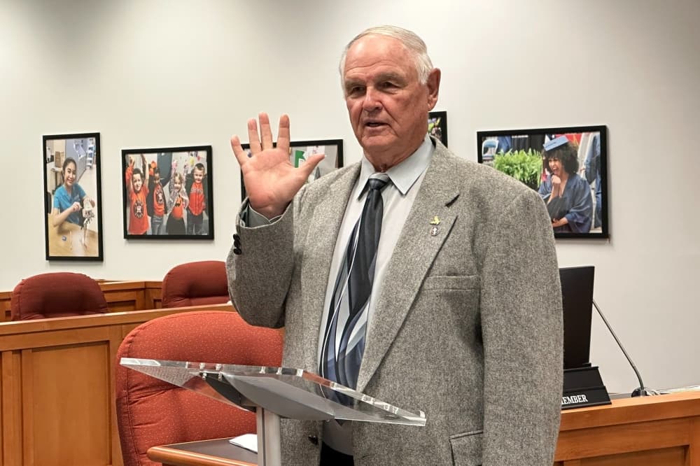 Pearland ISD appoints former principal to fill vacant board seat