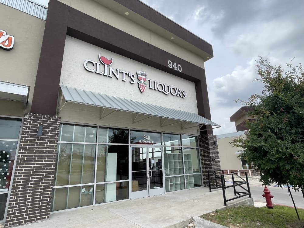 Clint's Liquors in Georgetown now open