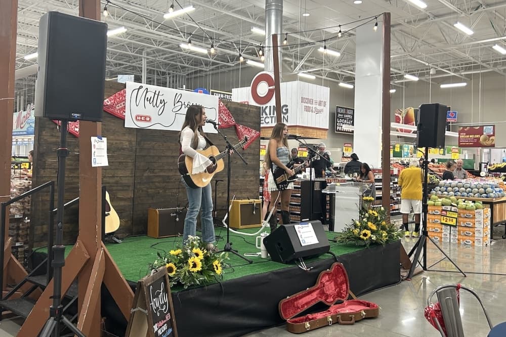 2nd Dripping Springs-area H-E-B opens at former Nutty Brown site