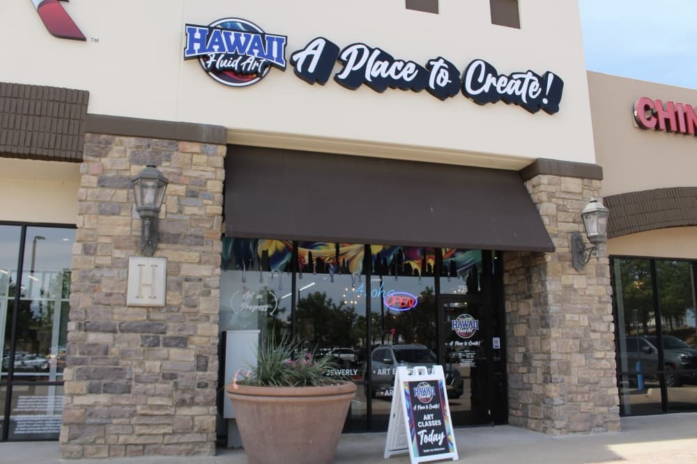 Acrylic pour painting business opens in Flower Mound
