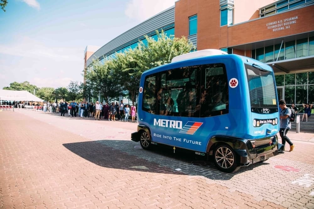 Q&A: METRO official calls cleaner bus fleet ‘significant step’ toward 2030 goals