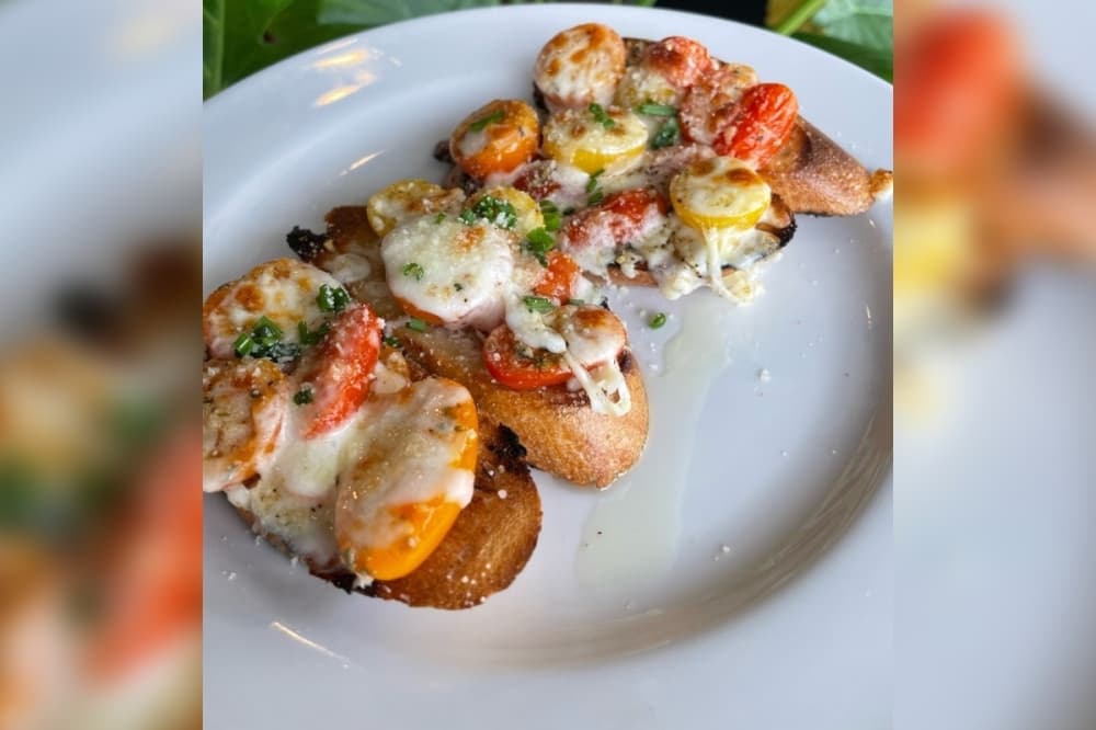 Hometown Seafood Company brings fresh coastal delights to Pearland