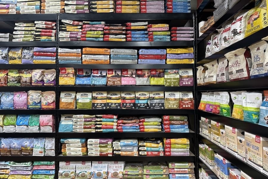 Healthy Pet offers a wide variety of dog food. (Amira Van Leeuwen/Community Impact)