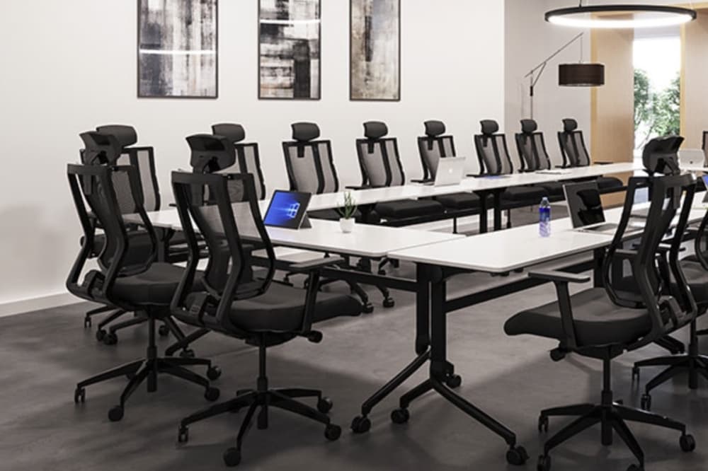 Office furniture chain Vari opens North San Antonio showroom