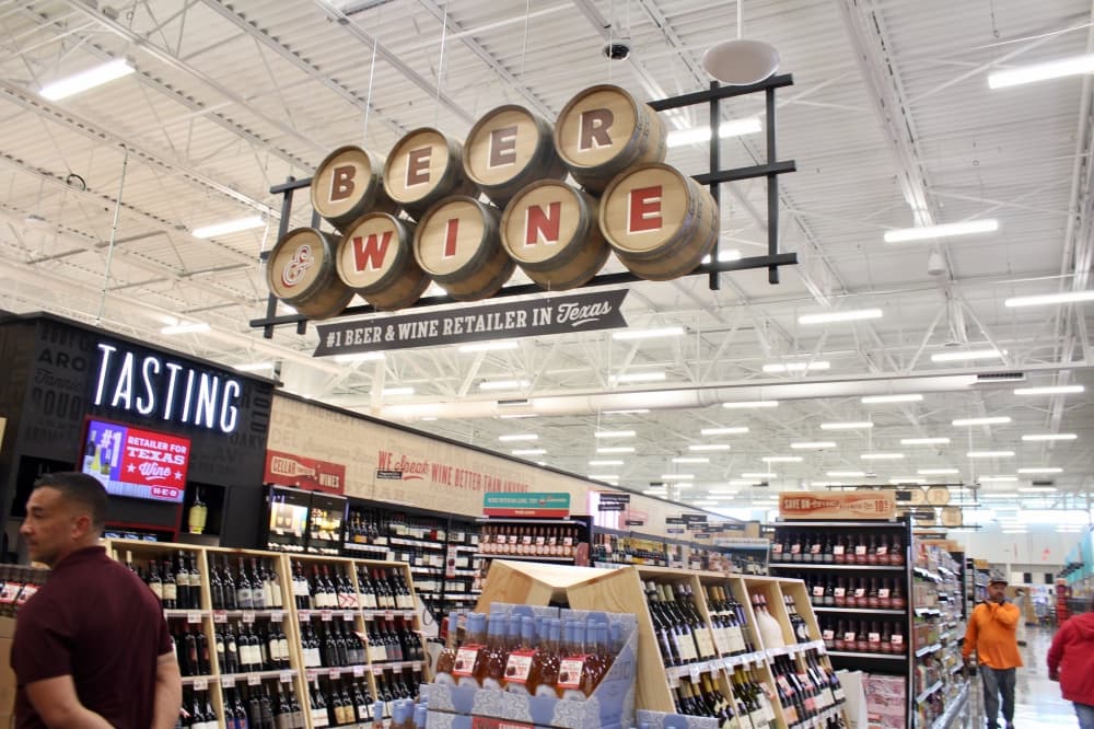 beer and wine department at H-E-B