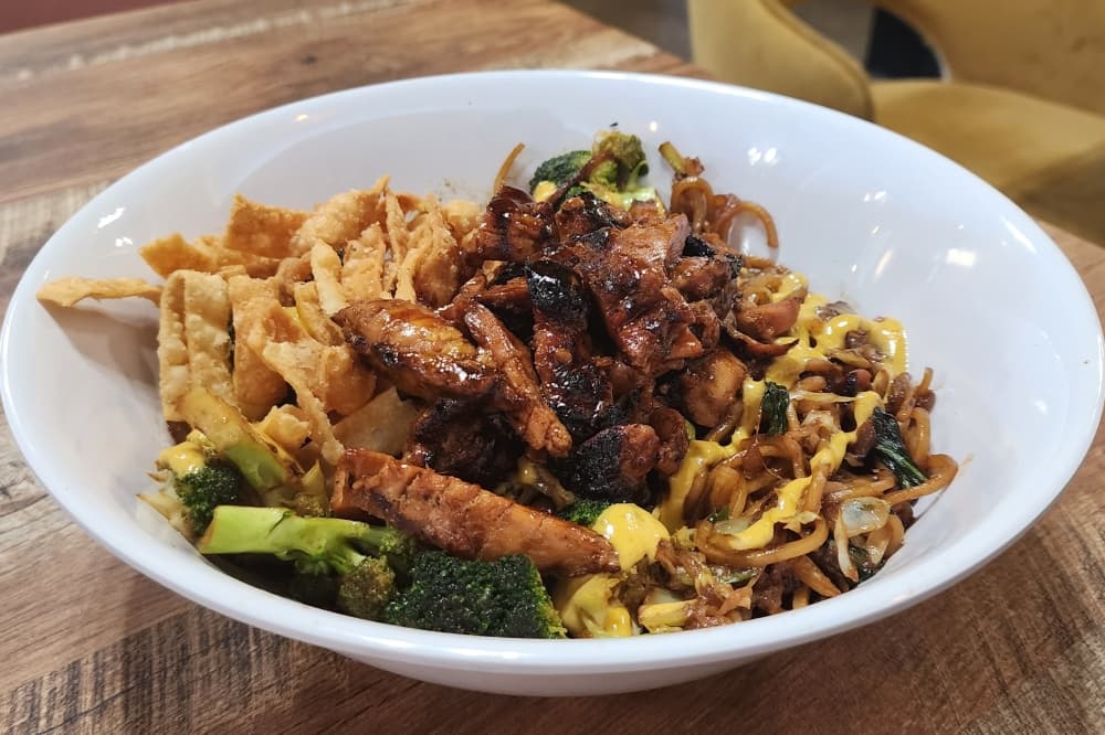 375° Social Kitchen offers Asian fusion cuisine at The Forum